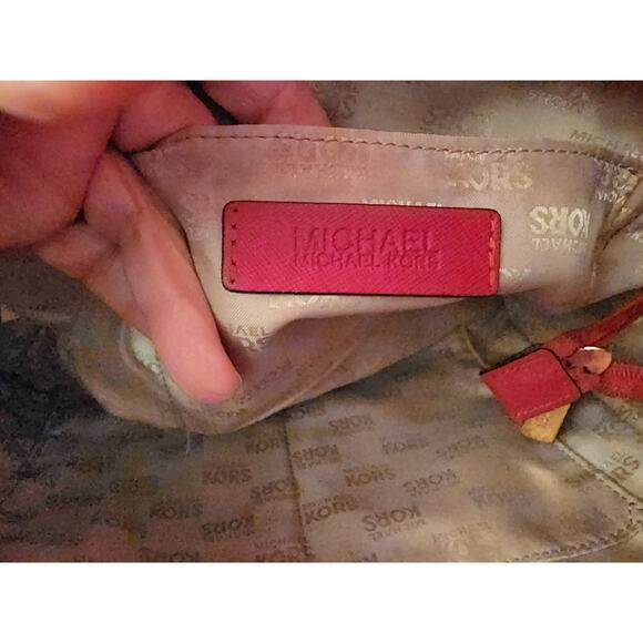 Michael Kors Jet Set red saffiano leather shoulder bag - Picture 4 of 8